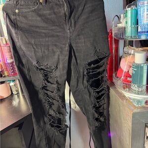 Trendy Black Distressed Jeans